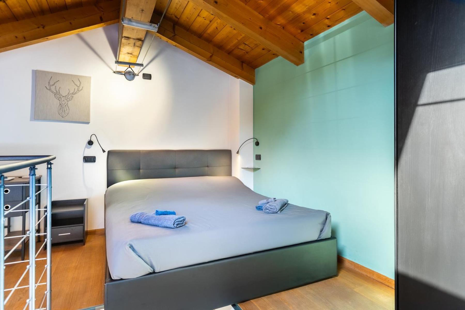 Strepitoso Loft Con Vista Duomo Daire Alba  Dış mekan fotoğraf